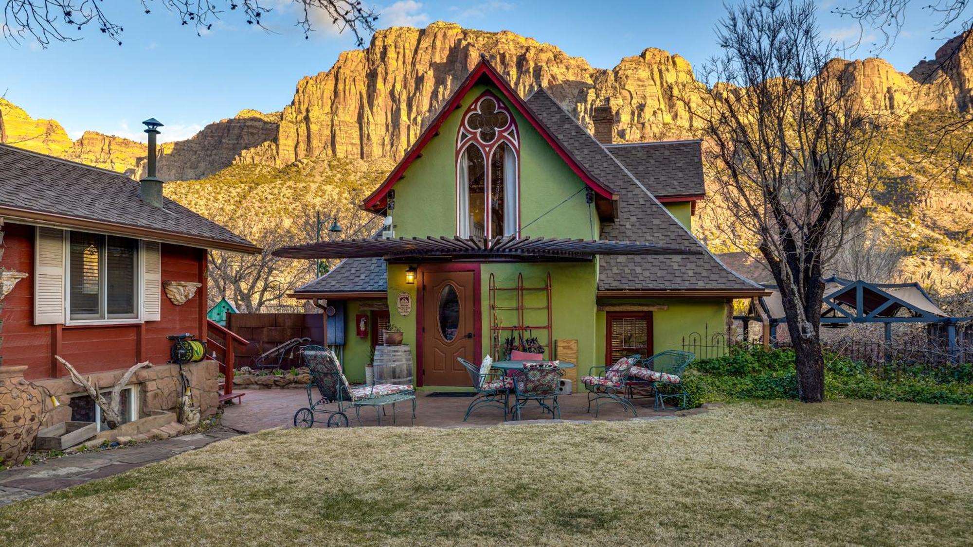 Under The Eaves Inn At Zion National Park Спрингдейл Екстер'єр фото
